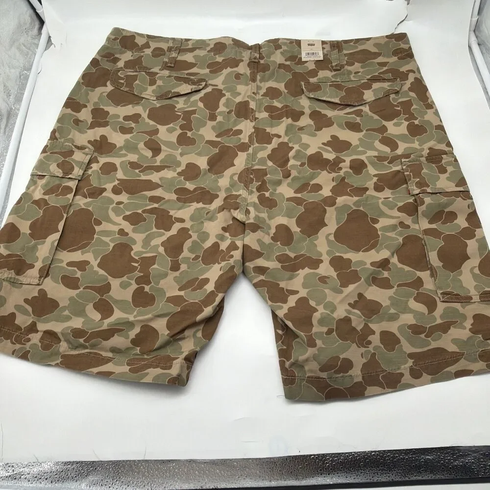 Levi Carrier Cargo Shorts Men's 44 Camouflage